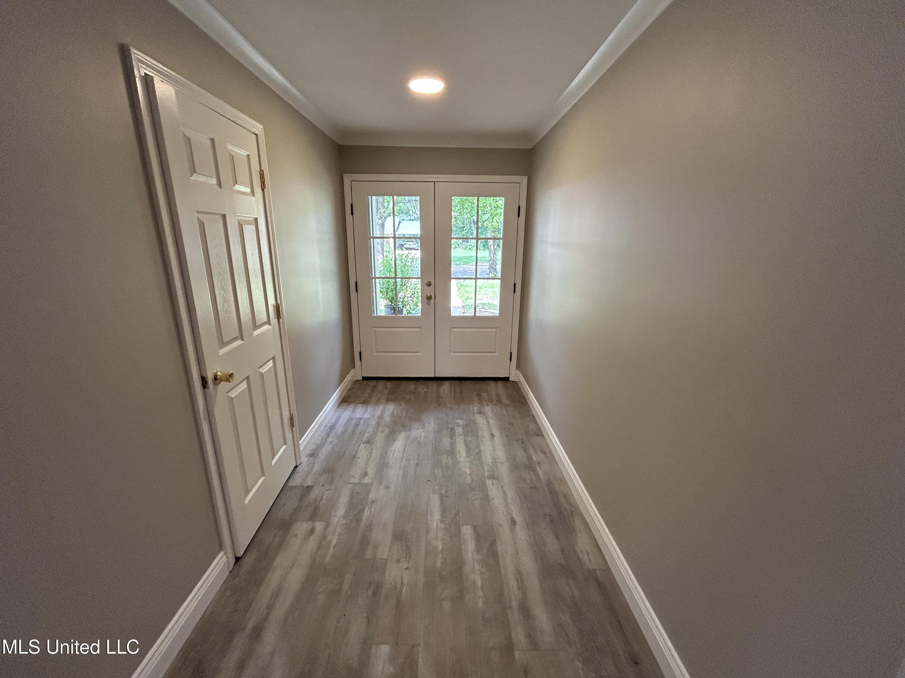 215 Quail Trail, Greenwood, Mississippi image 4