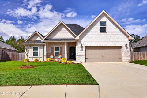 Homes For Sale - 6816 Enclave Lane<br/> Ocean Springs, MS 39564