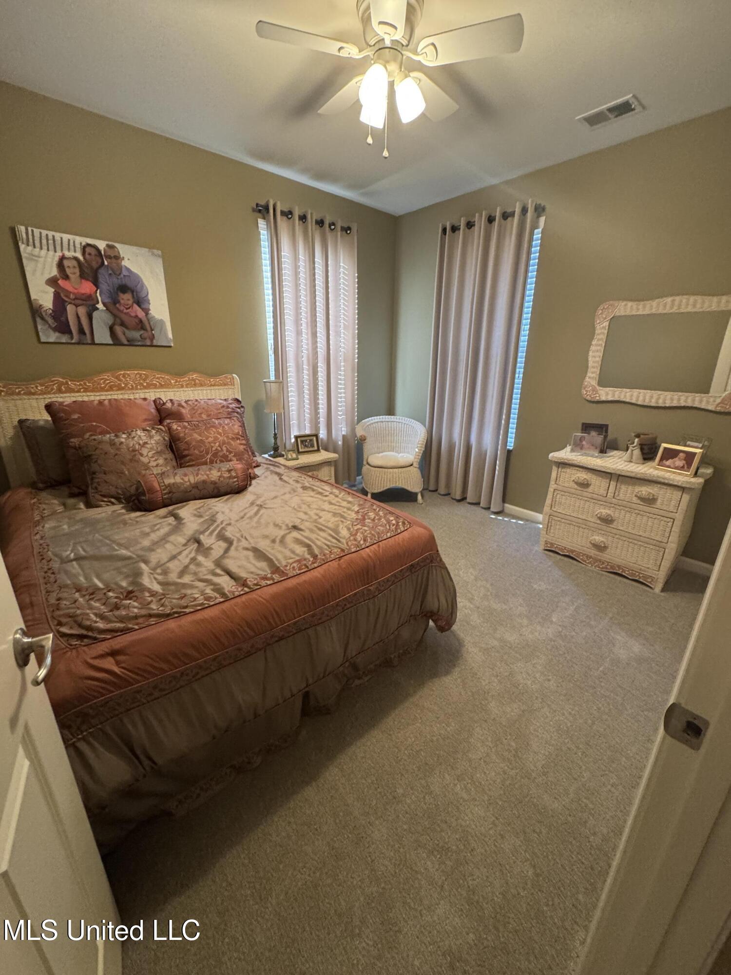 8948 Oak Branch Lane, Olive Branch, Mississippi image 11