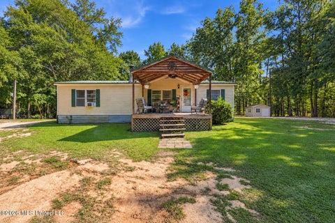 Mobile Home For Sale - 3805 SW Pricedale Drive<br/> Summit, MS 39666