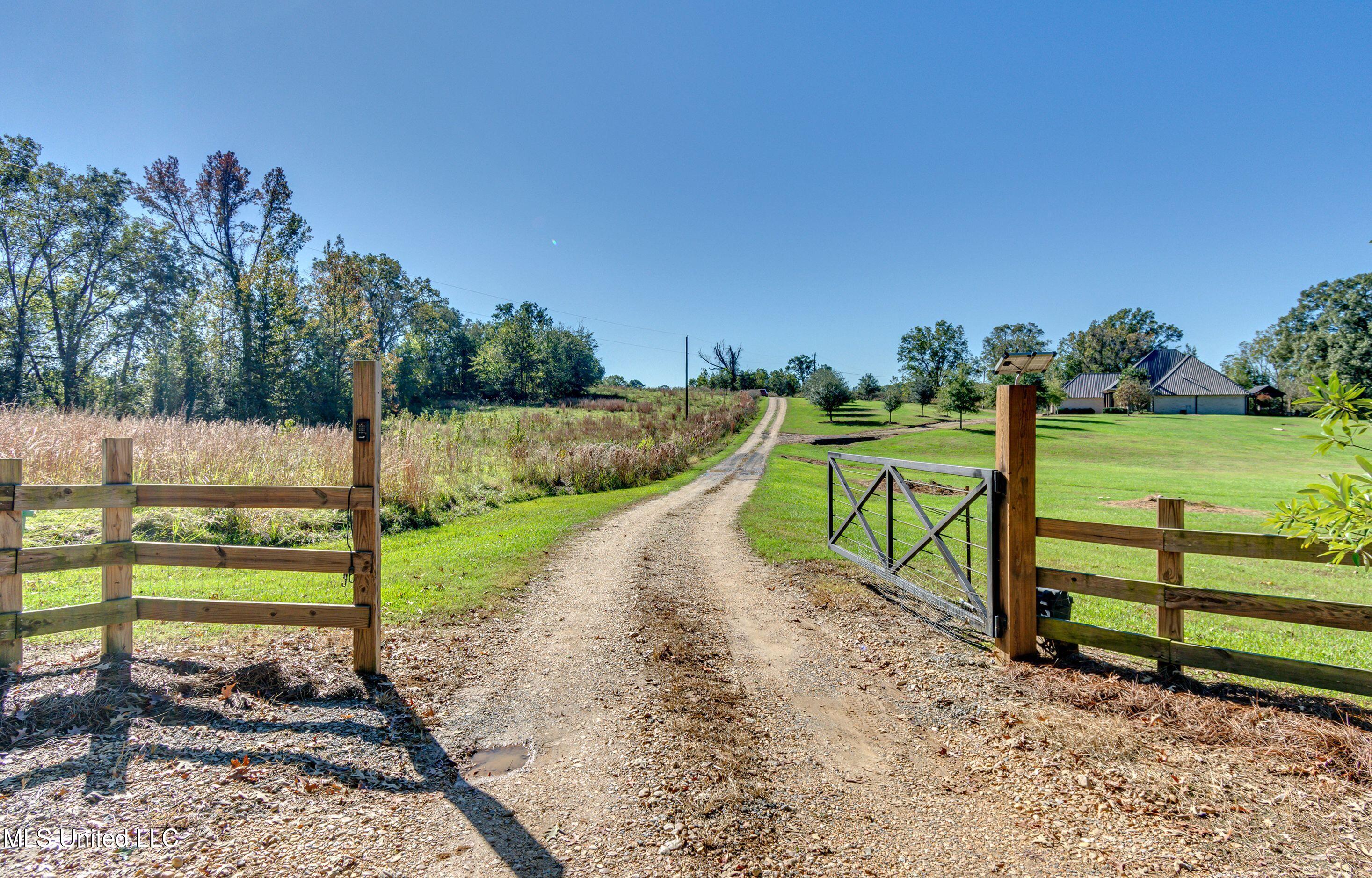 5178 Good Hope Road Road, Edwards, Mississippi image 3