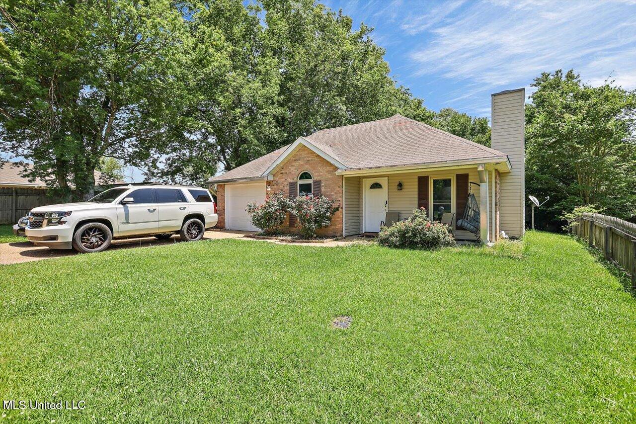 6 Laurie Cove, Byram, Mississippi image 2