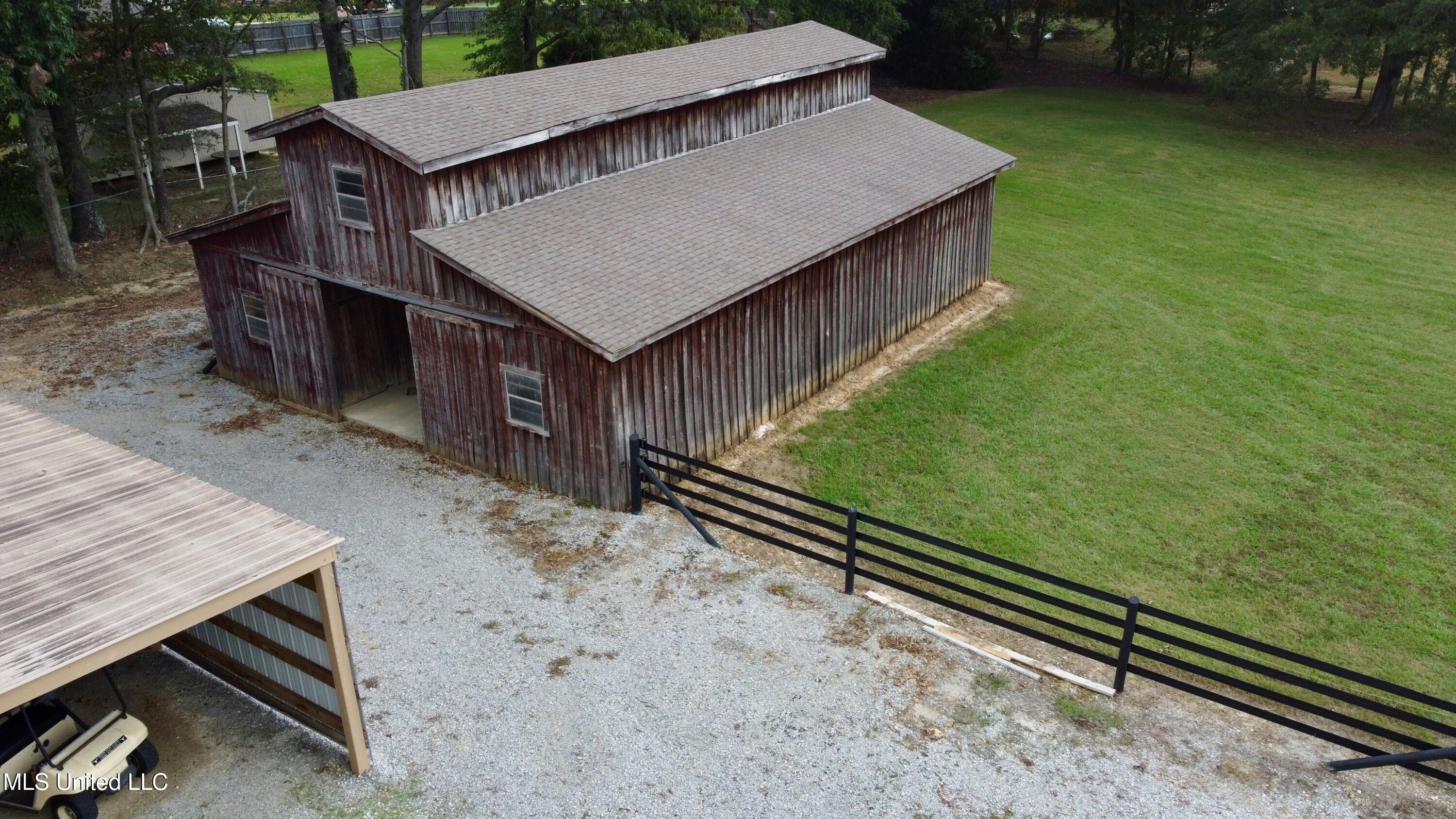 7300 Davidson Road, Olive Branch, Mississippi image 40