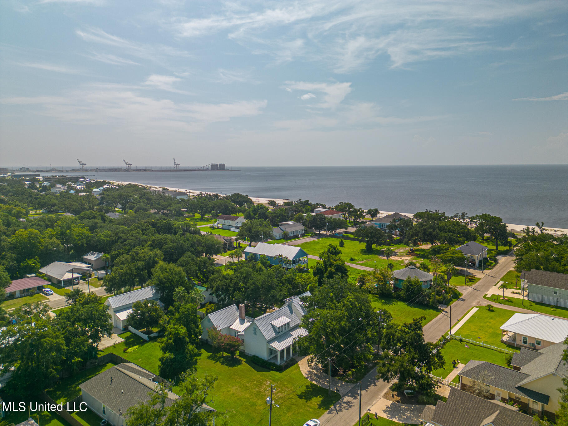 173 Ocean Wave Avenue, Long Beach, Mississippi image 41