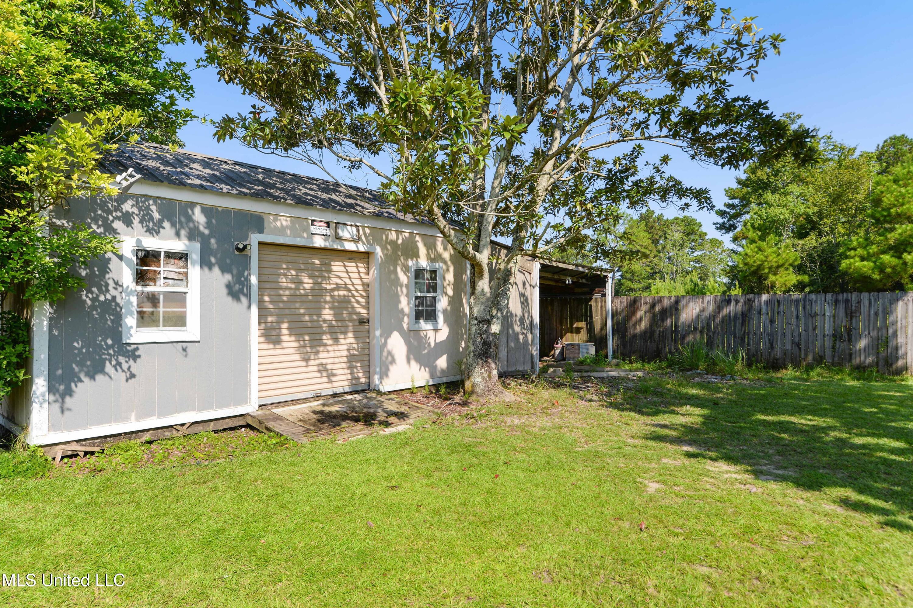 10221 Lake Forest Drive, Vancleave, Mississippi image 7