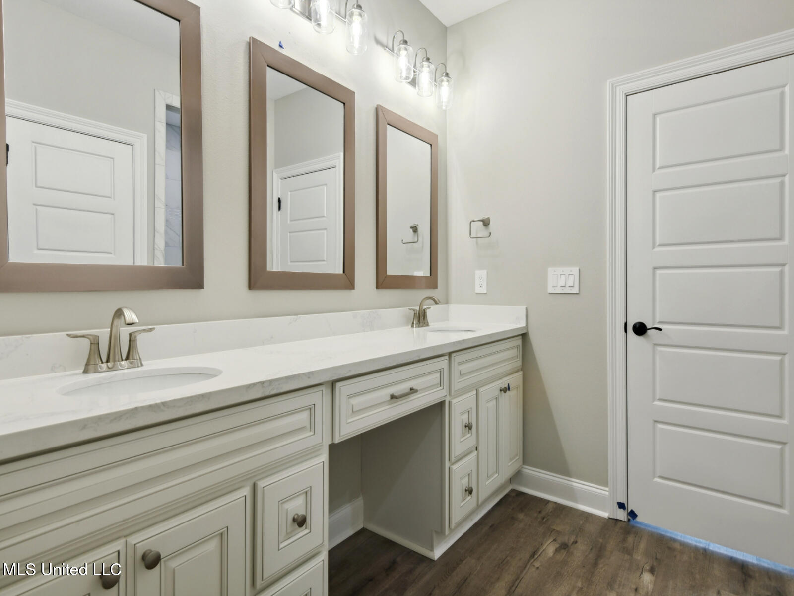 10495 Glade Cove Drive, Gulfport, Mississippi image 14