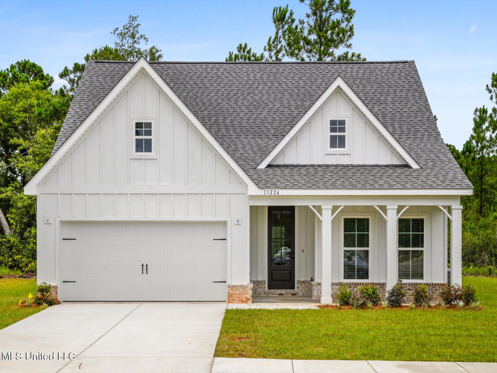 10495 Glade Cove Drive, Gulfport, Mississippi image 2