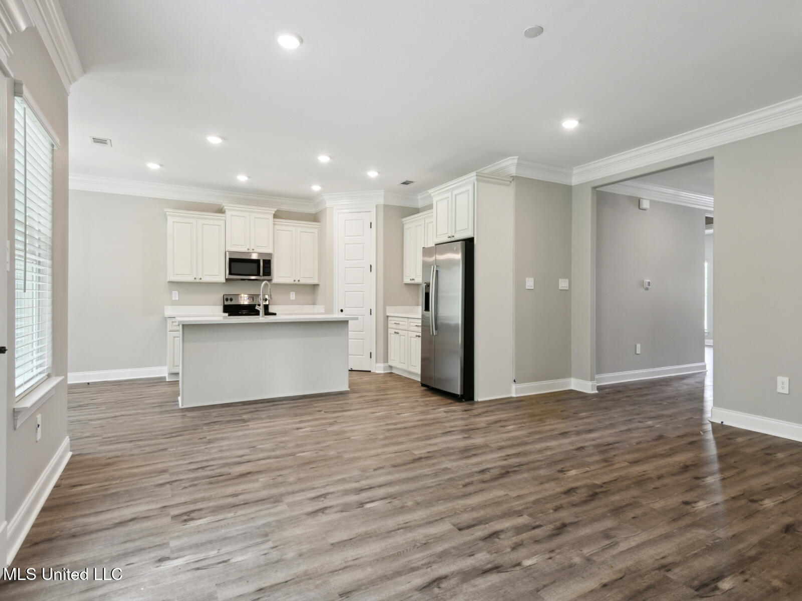 10495 Glade Cove Drive, Gulfport, Mississippi image 10