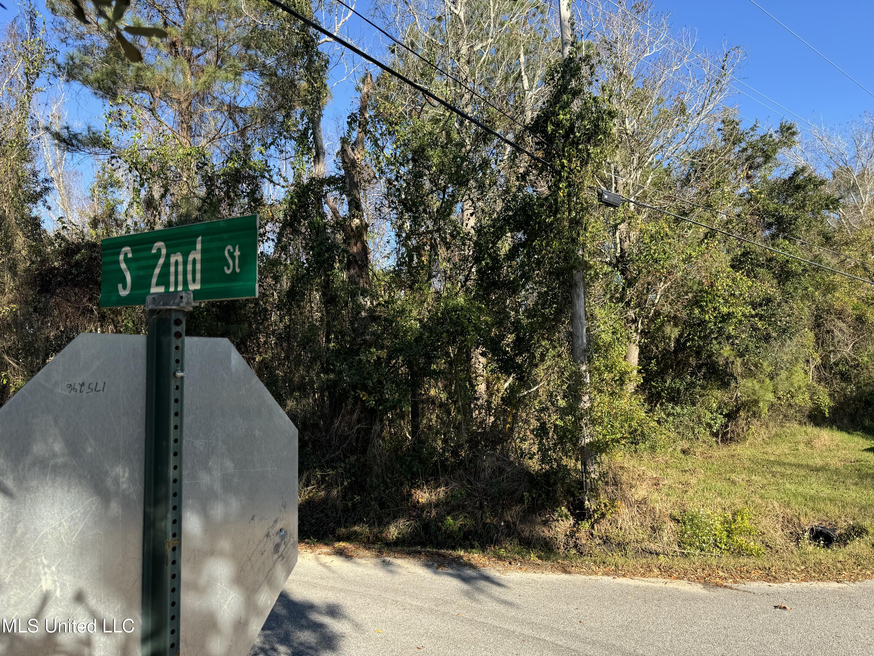 Seacliff Boulevard, Ocean Springs, Mississippi image 4