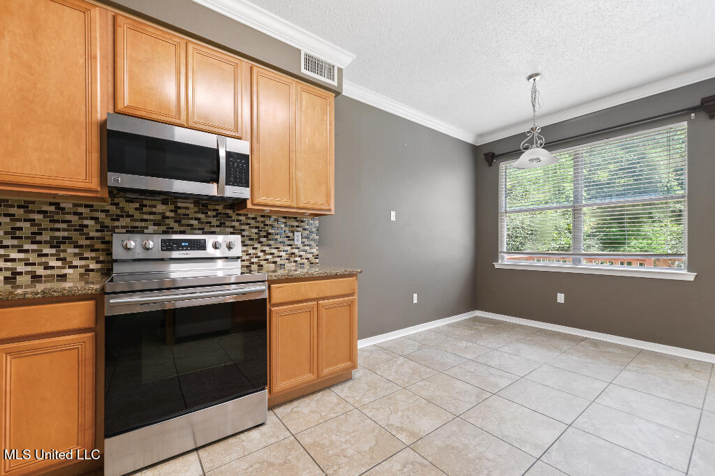1585 Knoll Court, Biloxi, Mississippi image 6