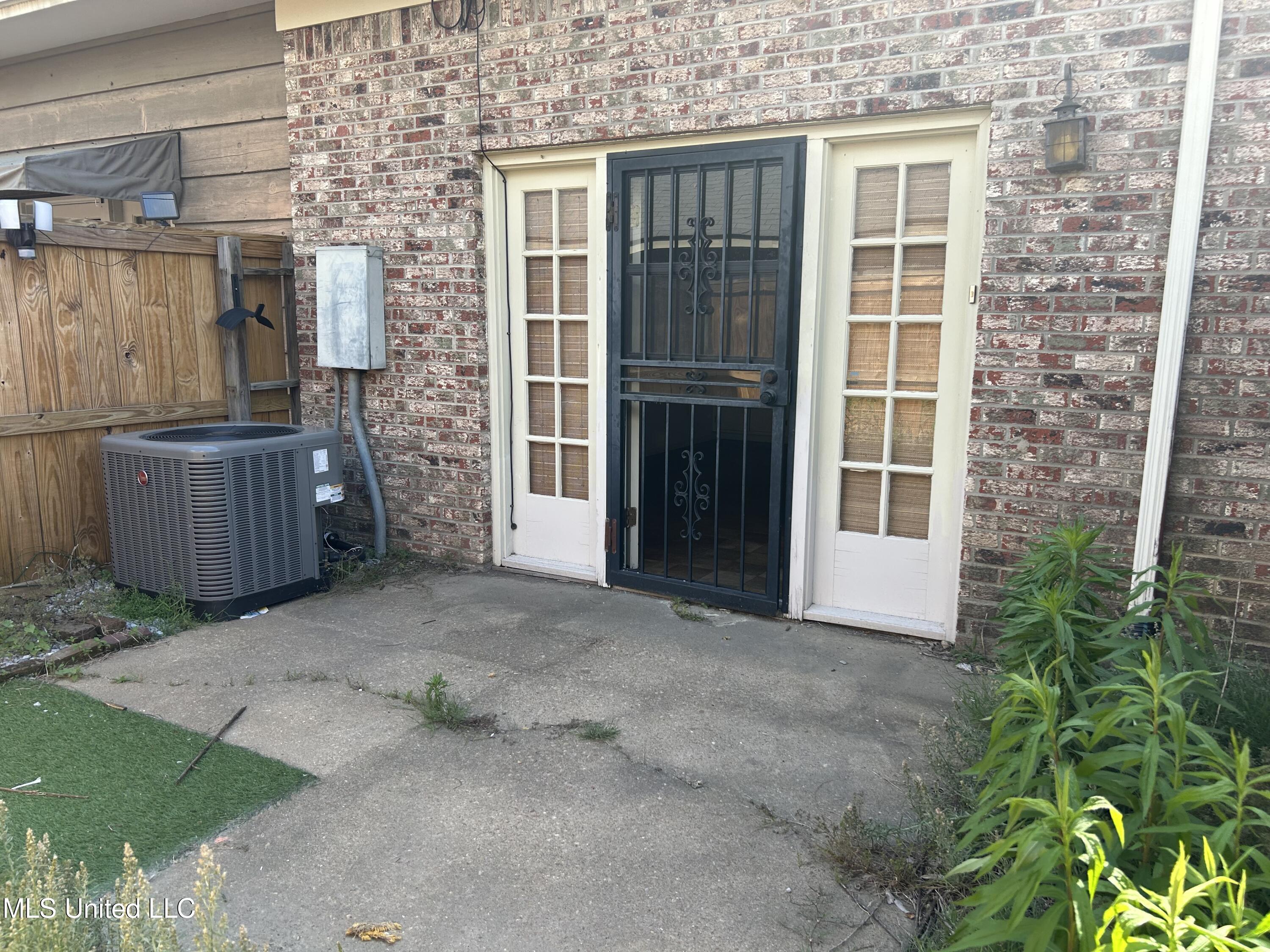 104 Gwin Street #5, Greenwood, Mississippi image 2