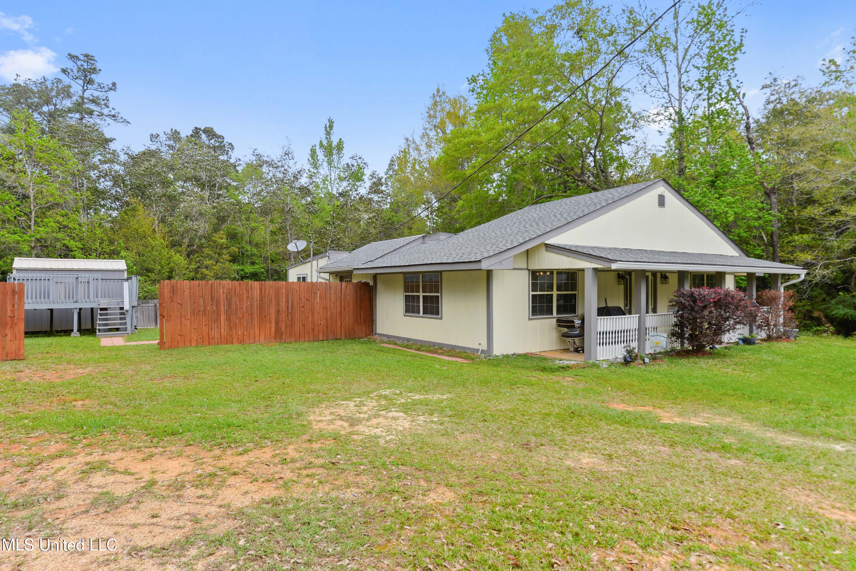 97169 Kapalama Drive, Diamondhead, Mississippi image 2