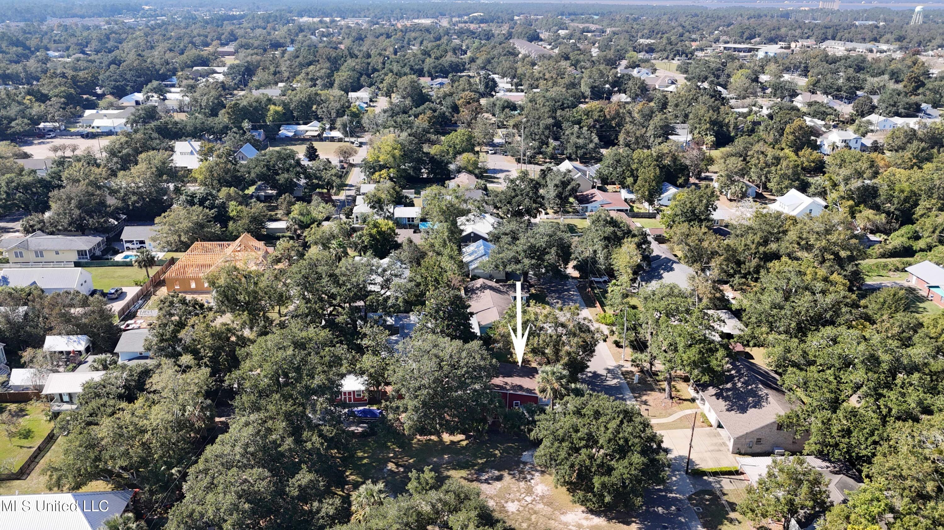 328 Demontluzin Avenue, Bay Saint Louis, Mississippi image 32