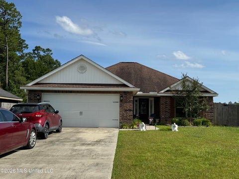 Homes For Sale - 13742 Lawton Lane<br/> Gulfport, MS 39503