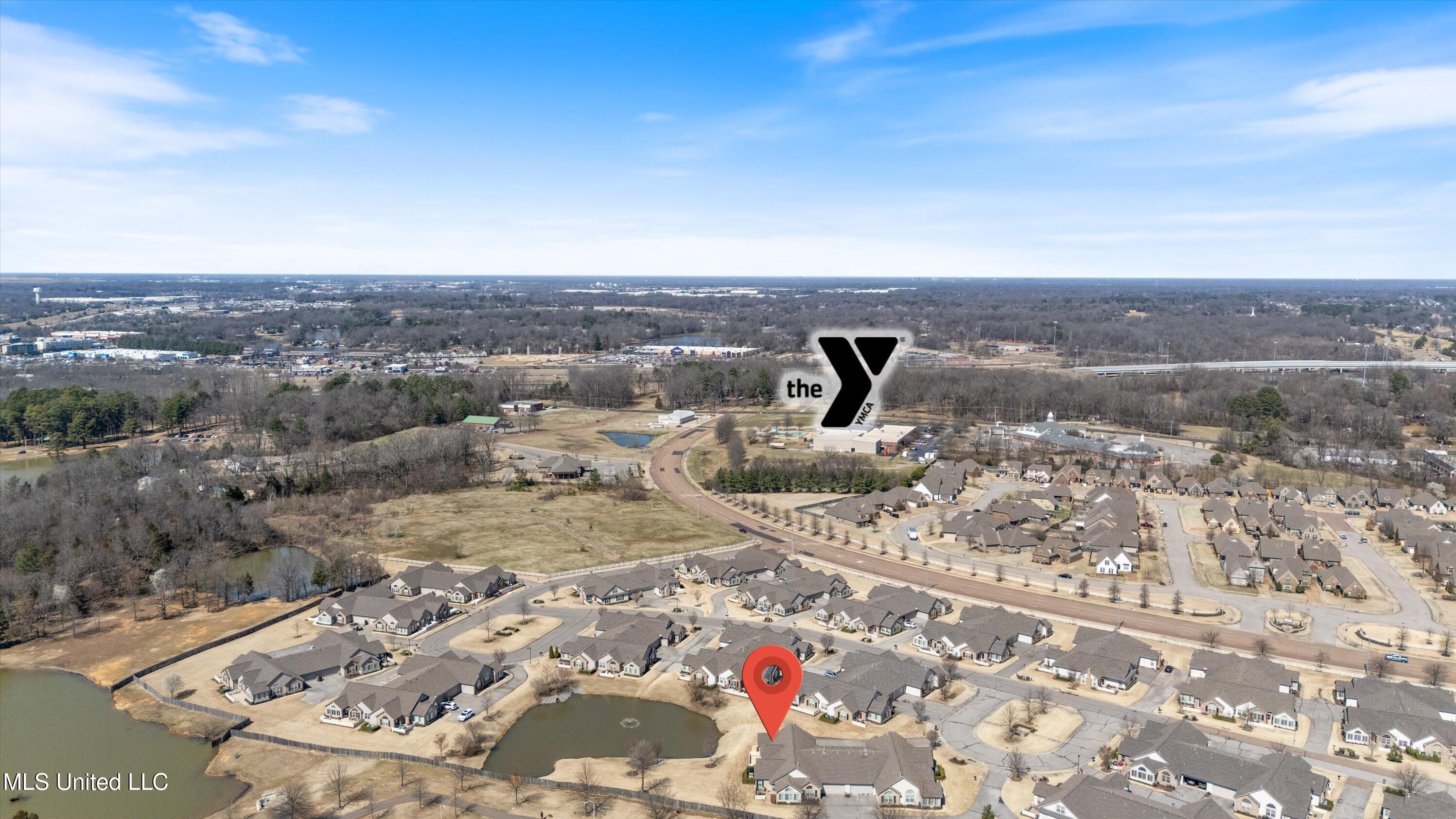 8745 Parkview Oaks Circle, Olive Branch, Mississippi image 45
