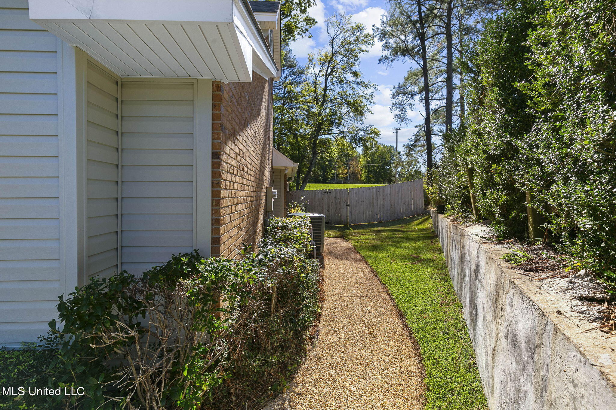 220 Brendalwood Boulevard #B, Brandon, Mississippi image 3