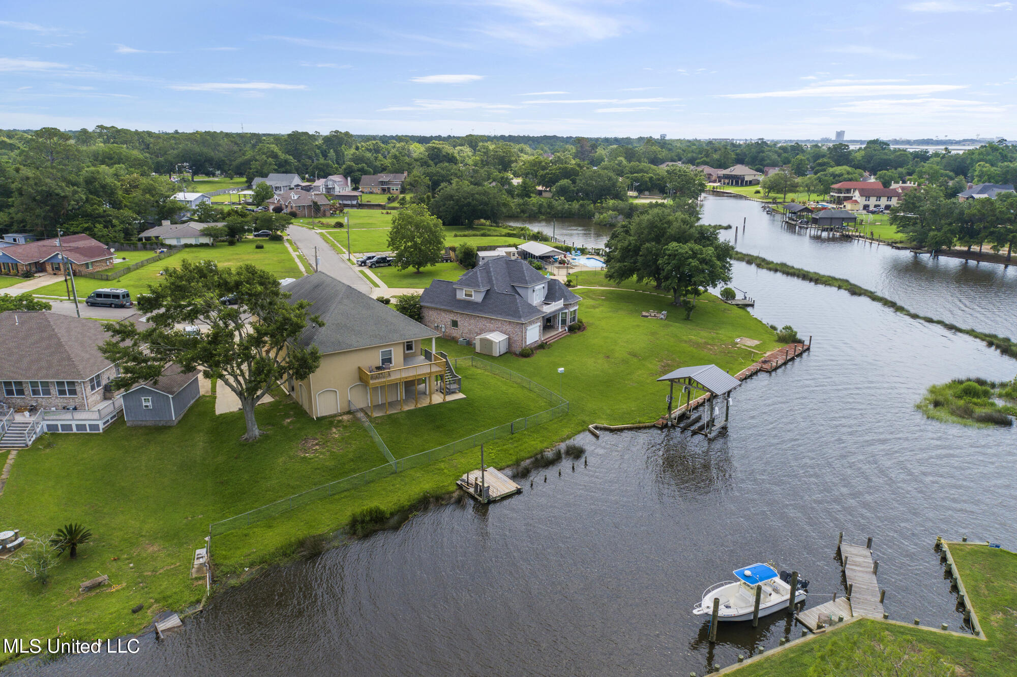 742 Sharon Hills Drive, Biloxi, Mississippi image 13