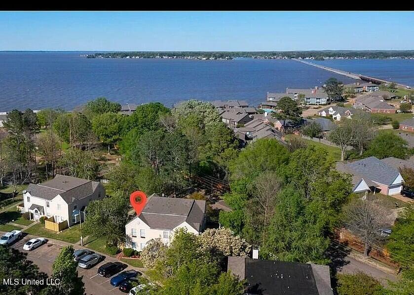 859 Harbor Bend Drive, Brandon, Mississippi image 2