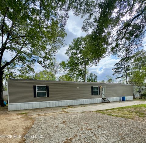 Mobile Home For Sale - 223 Southgate Drive<br/> Richland, MS 39218
