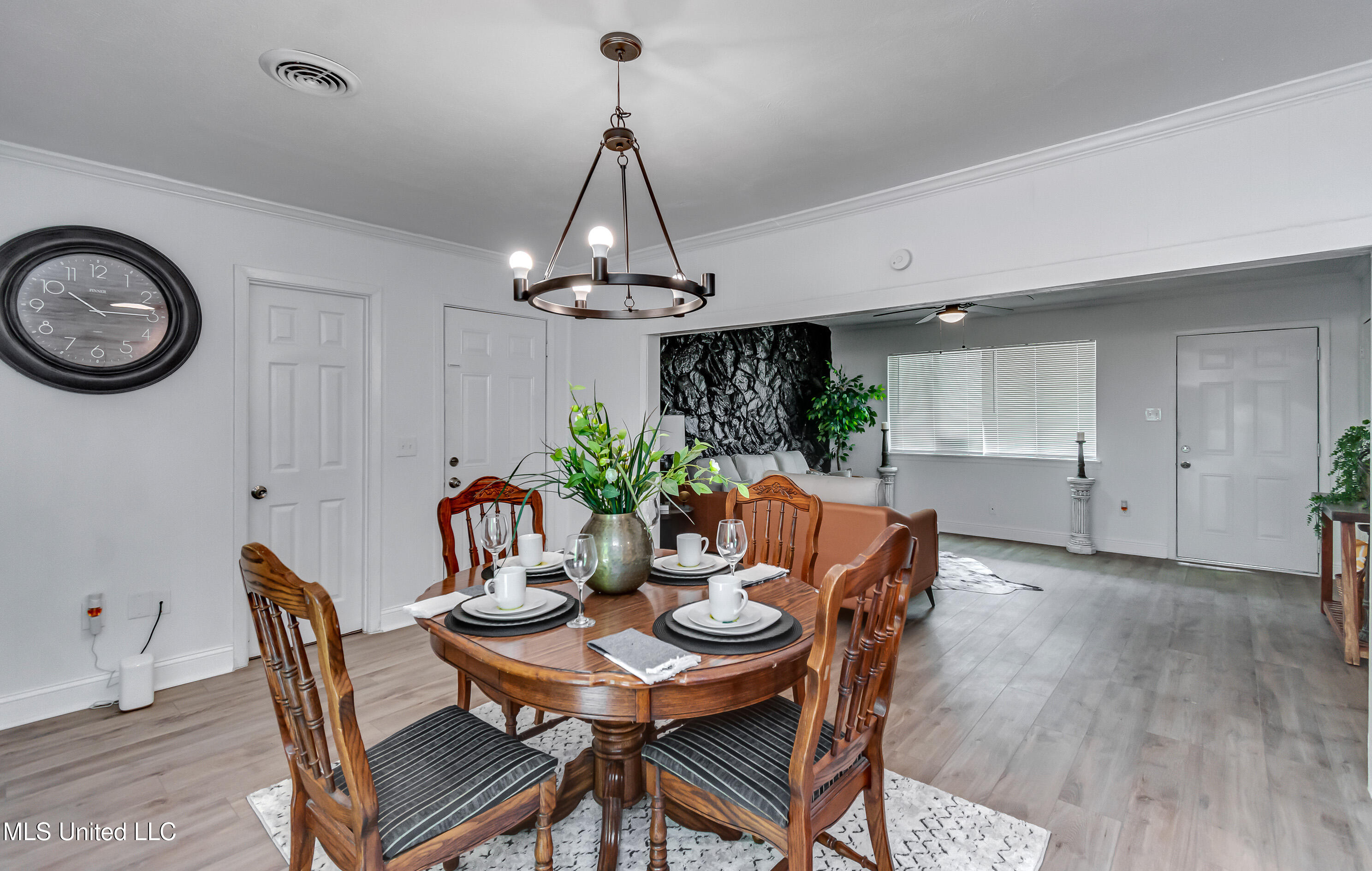 Jackson, Mississippi 39209, United States, 3 Bedrooms Bedrooms, ,2 BathroomsBathrooms,Residential,Active,185796