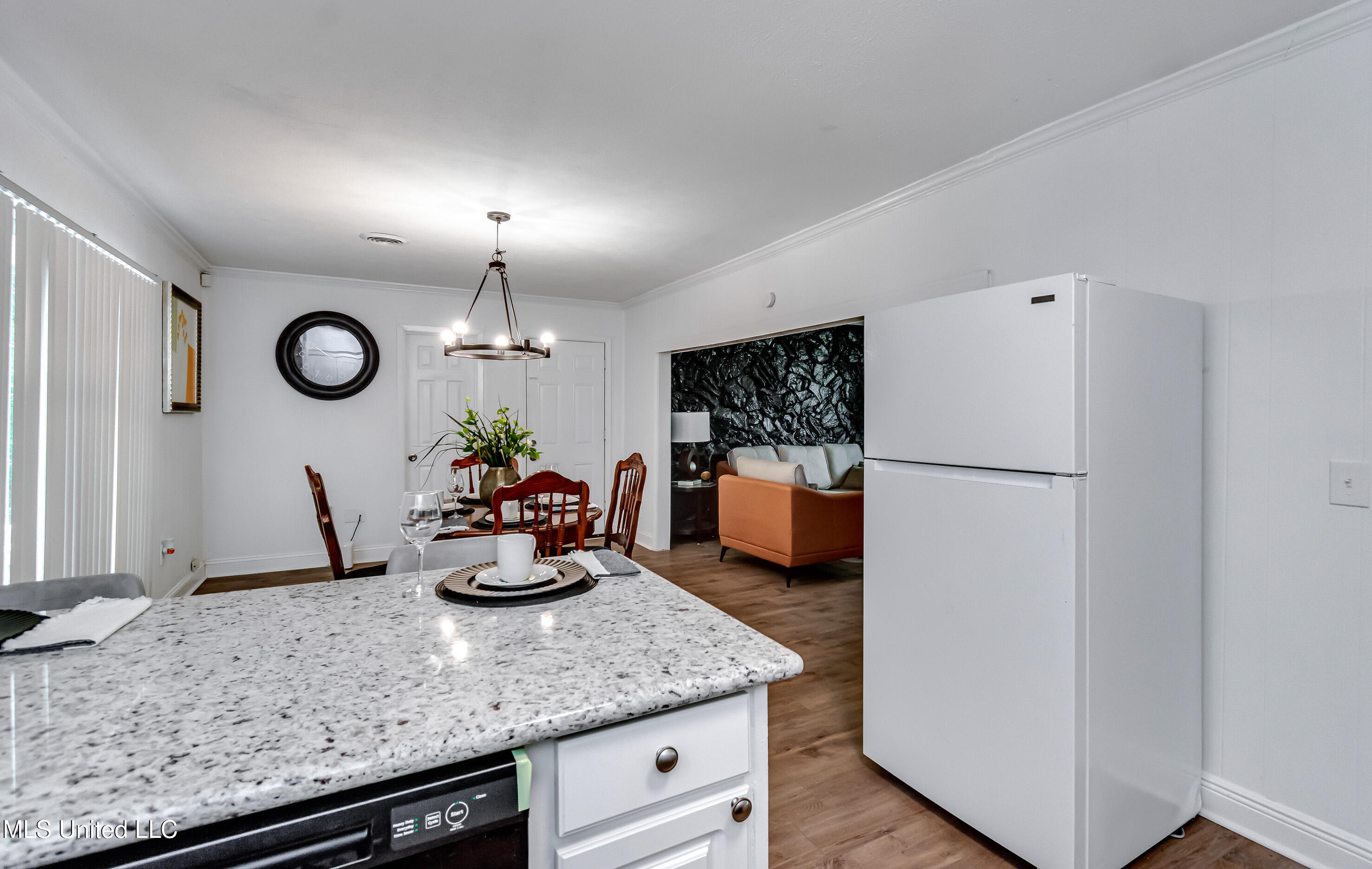 Jackson, Mississippi 39209, United States, 3 Bedrooms Bedrooms, ,2 BathroomsBathrooms,Residential,Active,185796