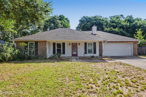Homes For Sale - 7008 Oakhurst Drive<br/> Jackson County, Ocean Springs, MS 39564