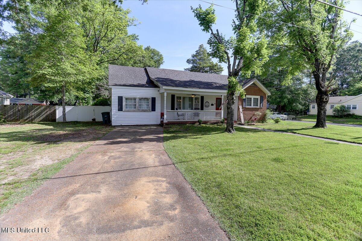 220 Mckie Street, Senatobia, Mississippi image 3