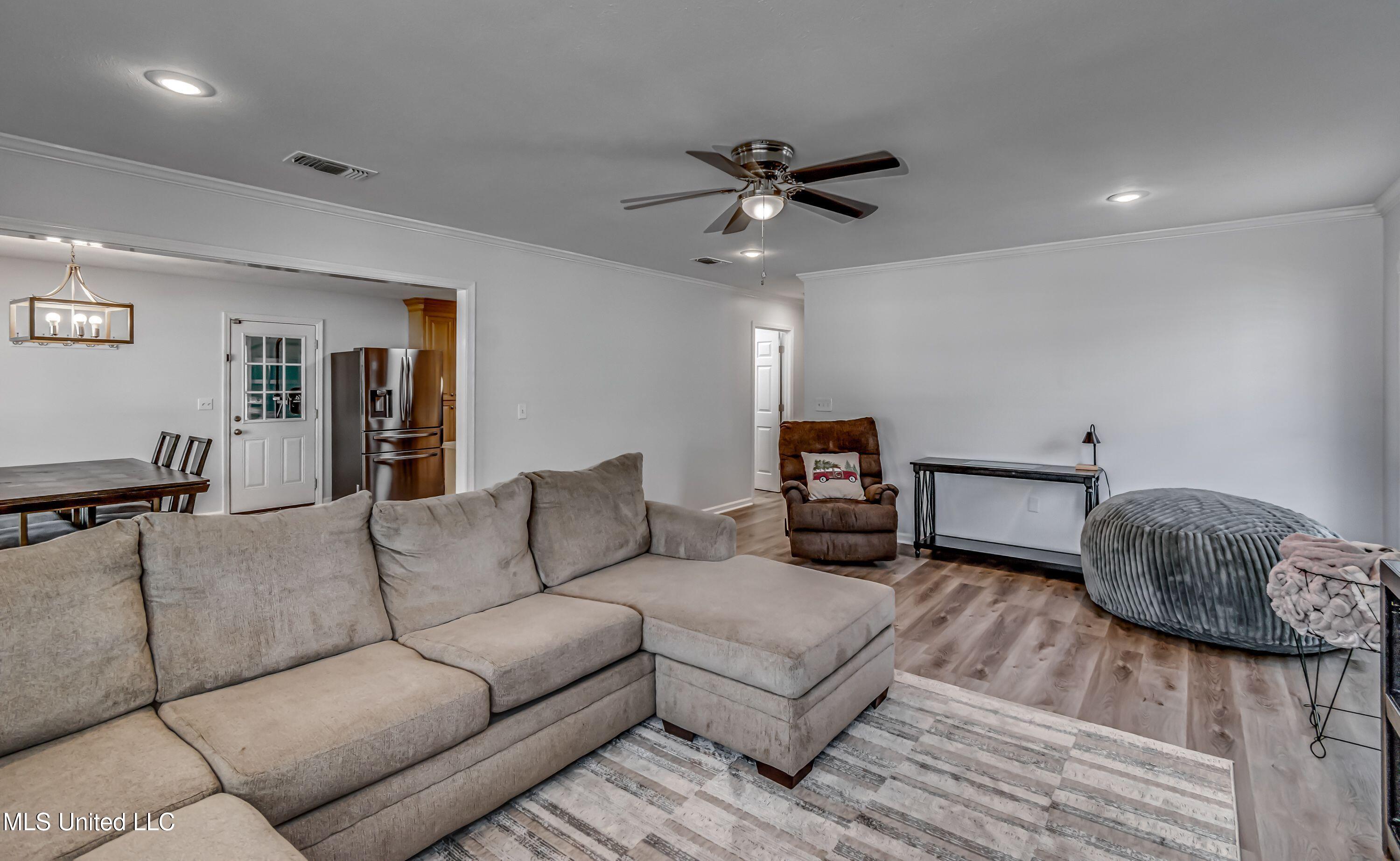 196 Greenfield Lane, Pearl, Mississippi image 15