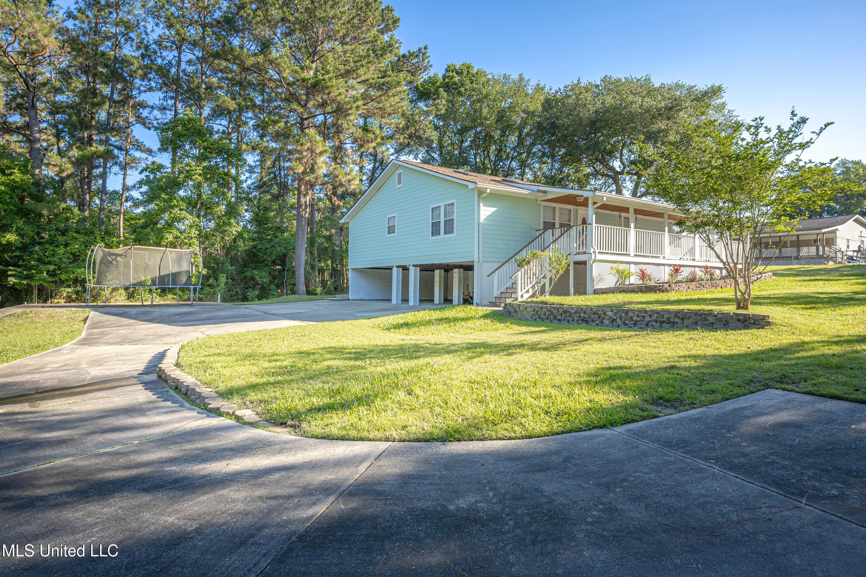 6509 Big Oak Drive, Ocean Springs, Mississippi image 3