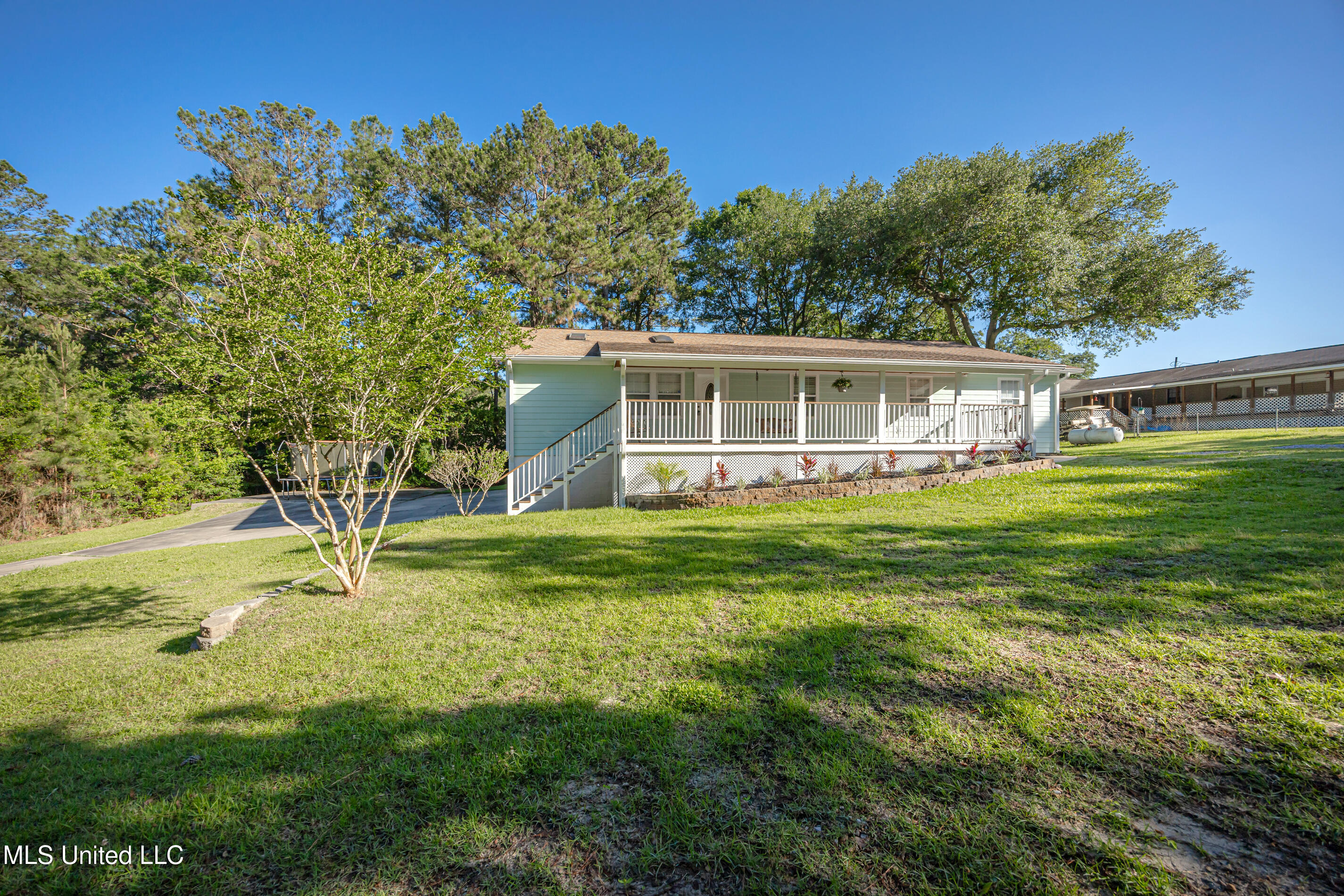 6509 Big Oak Drive, Ocean Springs, Mississippi image 1