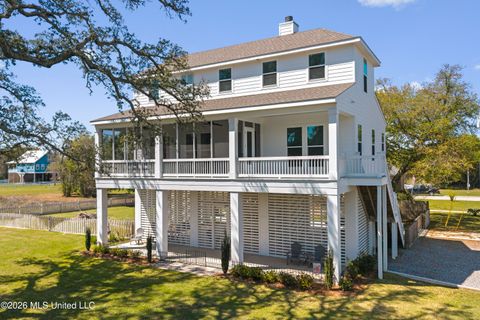 Homes For Sale - 500 Saint Louis Street<br/> Pass Christian, MS 39571