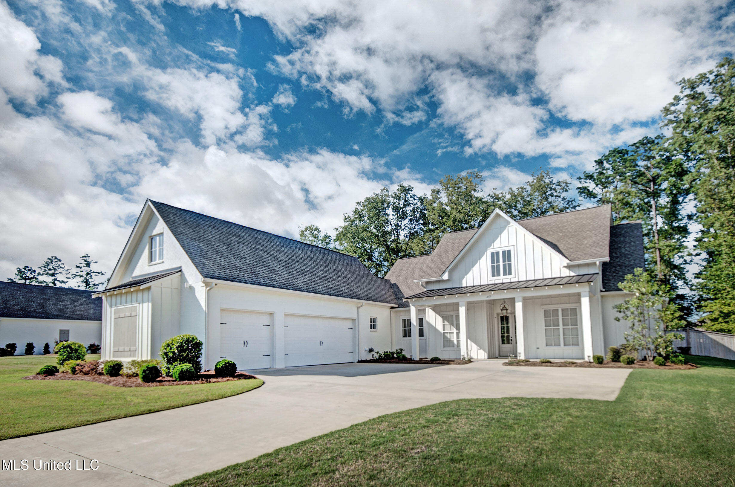 251 Westlake Circle, Madison, Mississippi image 2