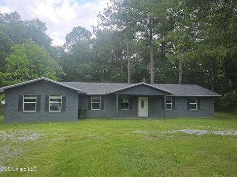 Single Family Residence in Moss Point MS 5217 Wildwood Road.jpg