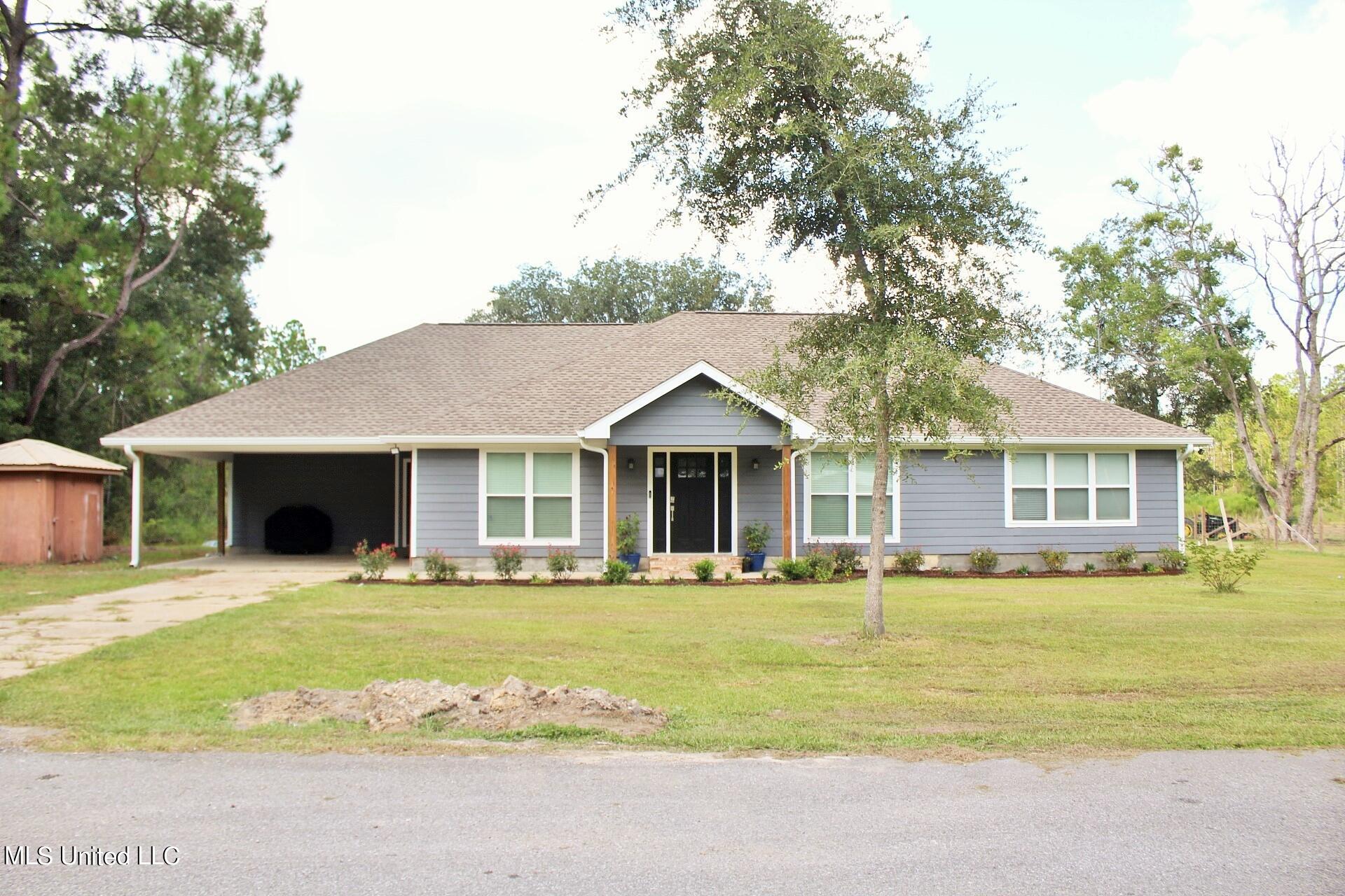 8537 Augusta Road, Moss Point, Mississippi image 1