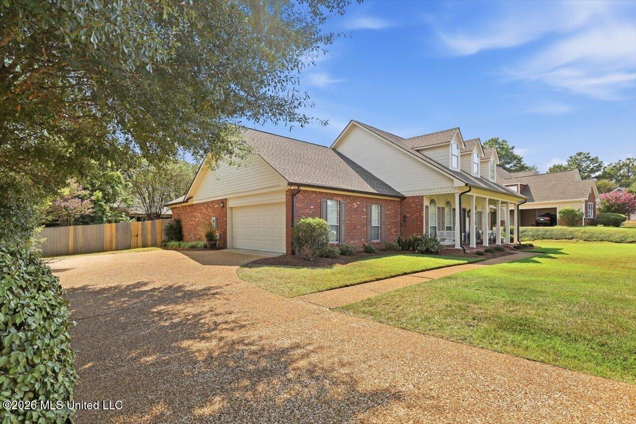 534 Lake Pointe Lane