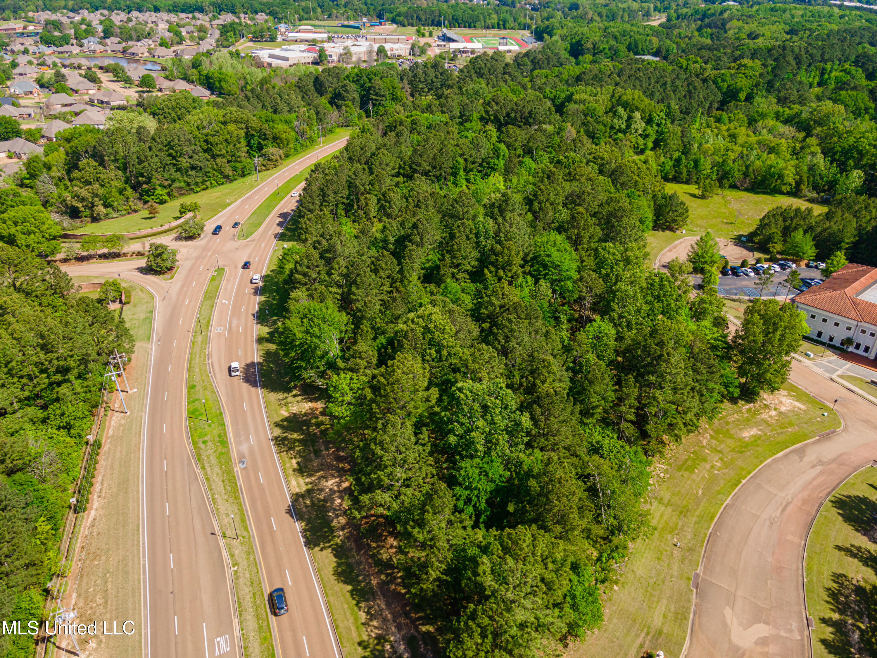 Highland Colony Parkway, Madison, Mississippi image 9