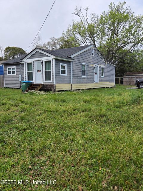 Homes For Sale - 2321 Taft Avenue<br/> Pascagoula, MS 39567