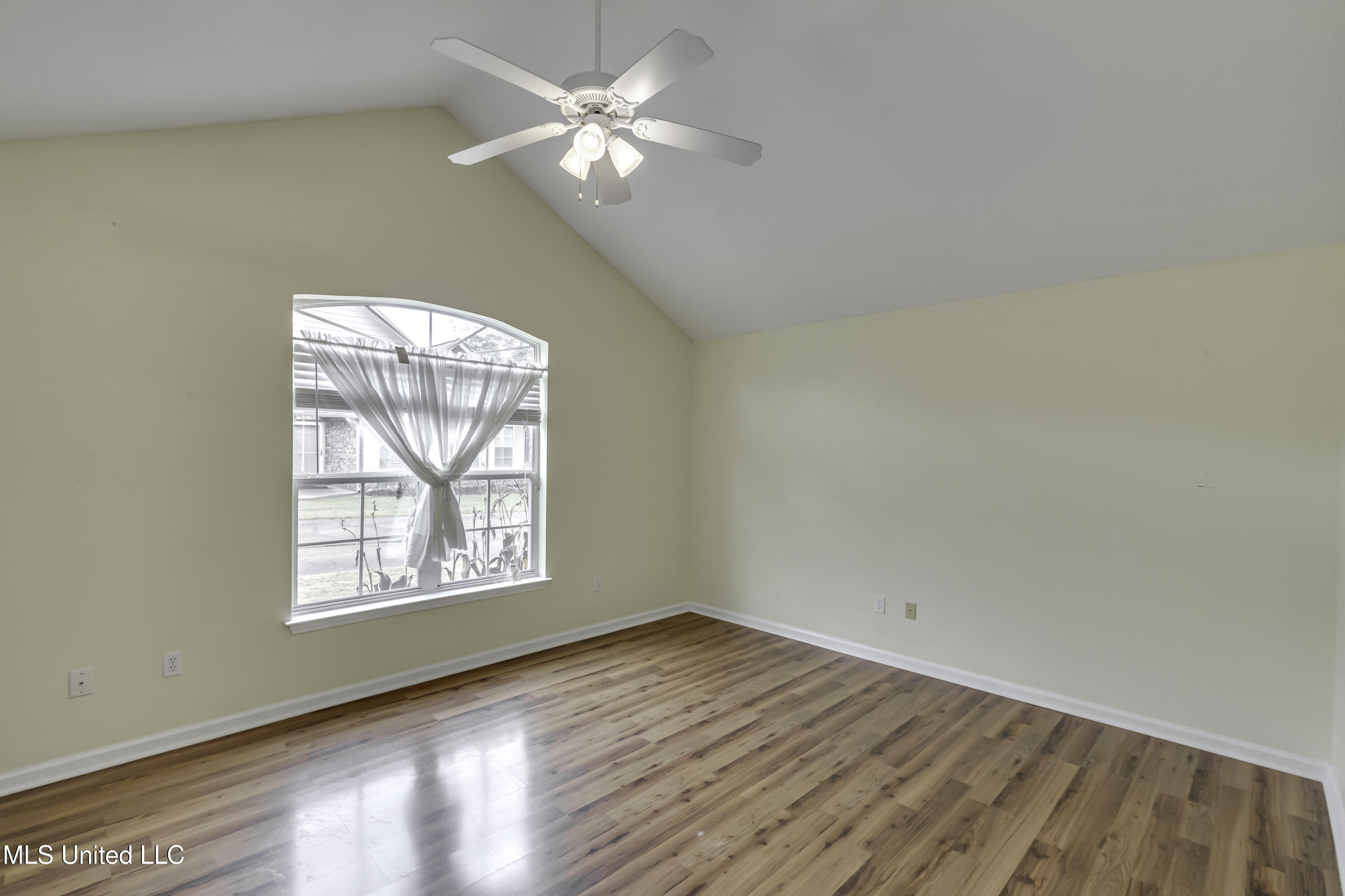 Ridgeland, Mississippi 39157, United States, 2 Bedrooms Bedrooms, ,2 BathroomsBathrooms,Residential,Active,248192