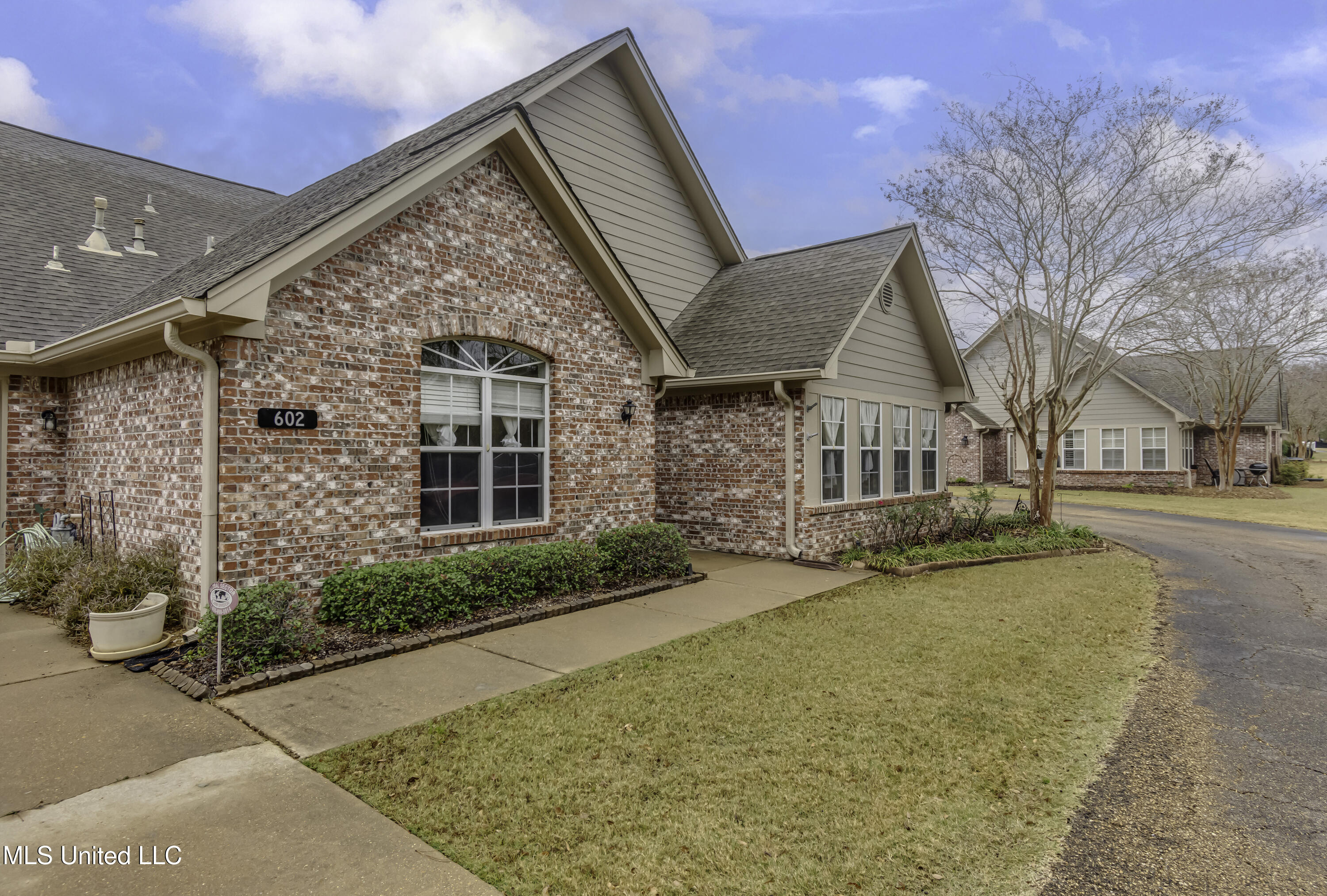 Ridgeland, Mississippi 39157, United States, 2 Bedrooms Bedrooms, ,2 BathroomsBathrooms,Residential,Active,248192