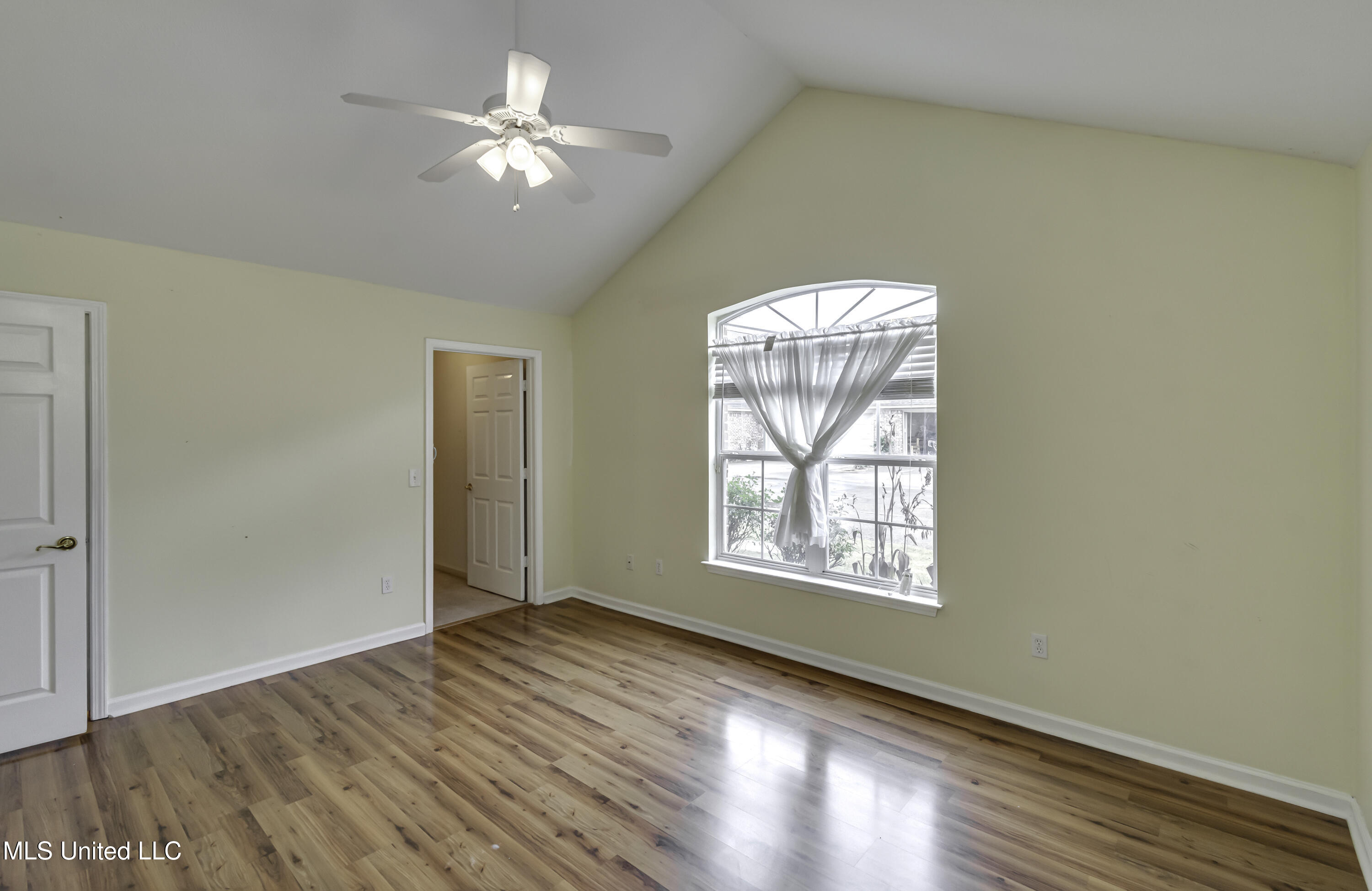 Ridgeland, Mississippi 39157, United States, 2 Bedrooms Bedrooms, ,2 BathroomsBathrooms,Residential,Active,248192