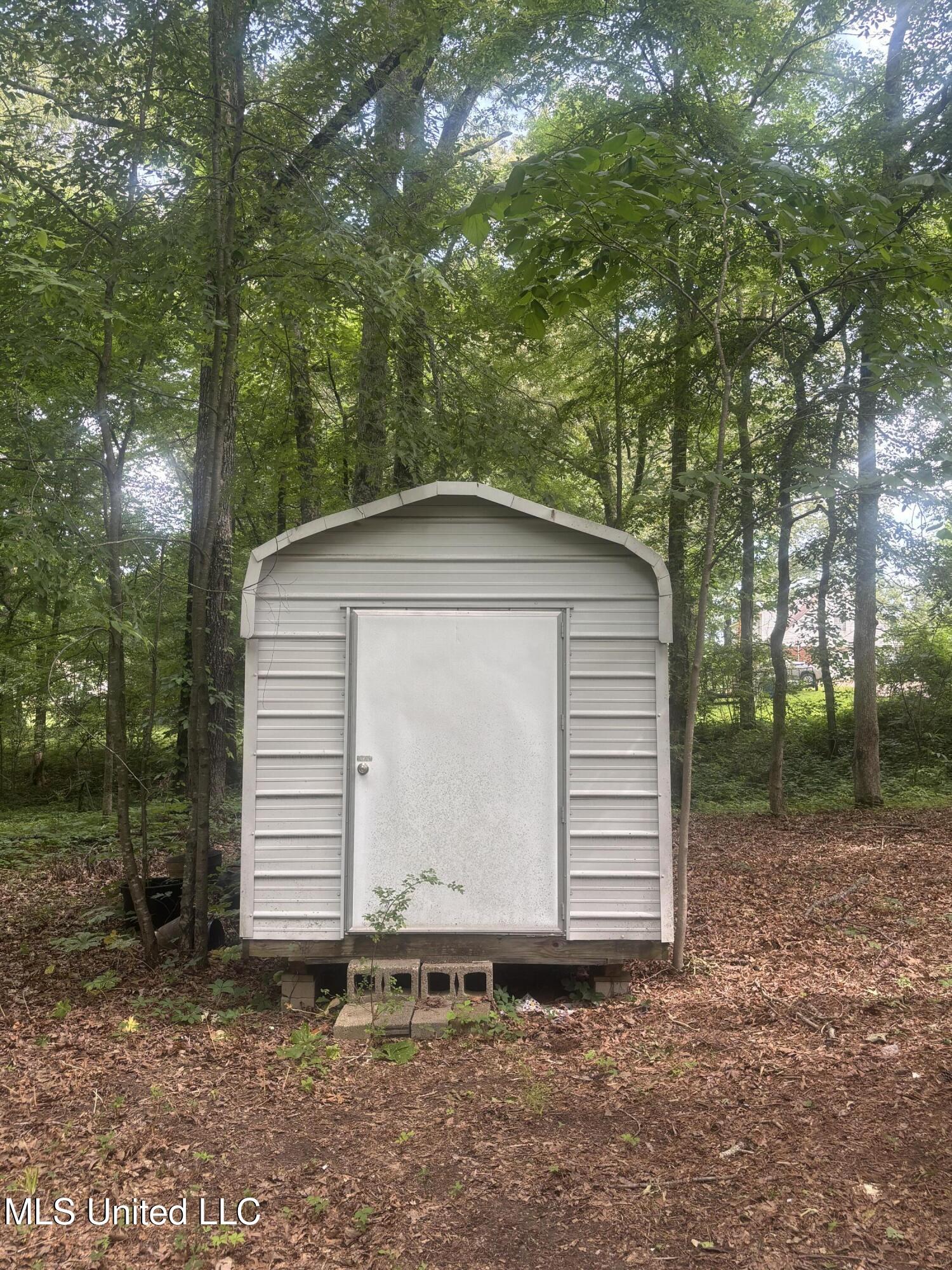 6800 Whippoorwill Drive, Olive Branch, Mississippi image 7
