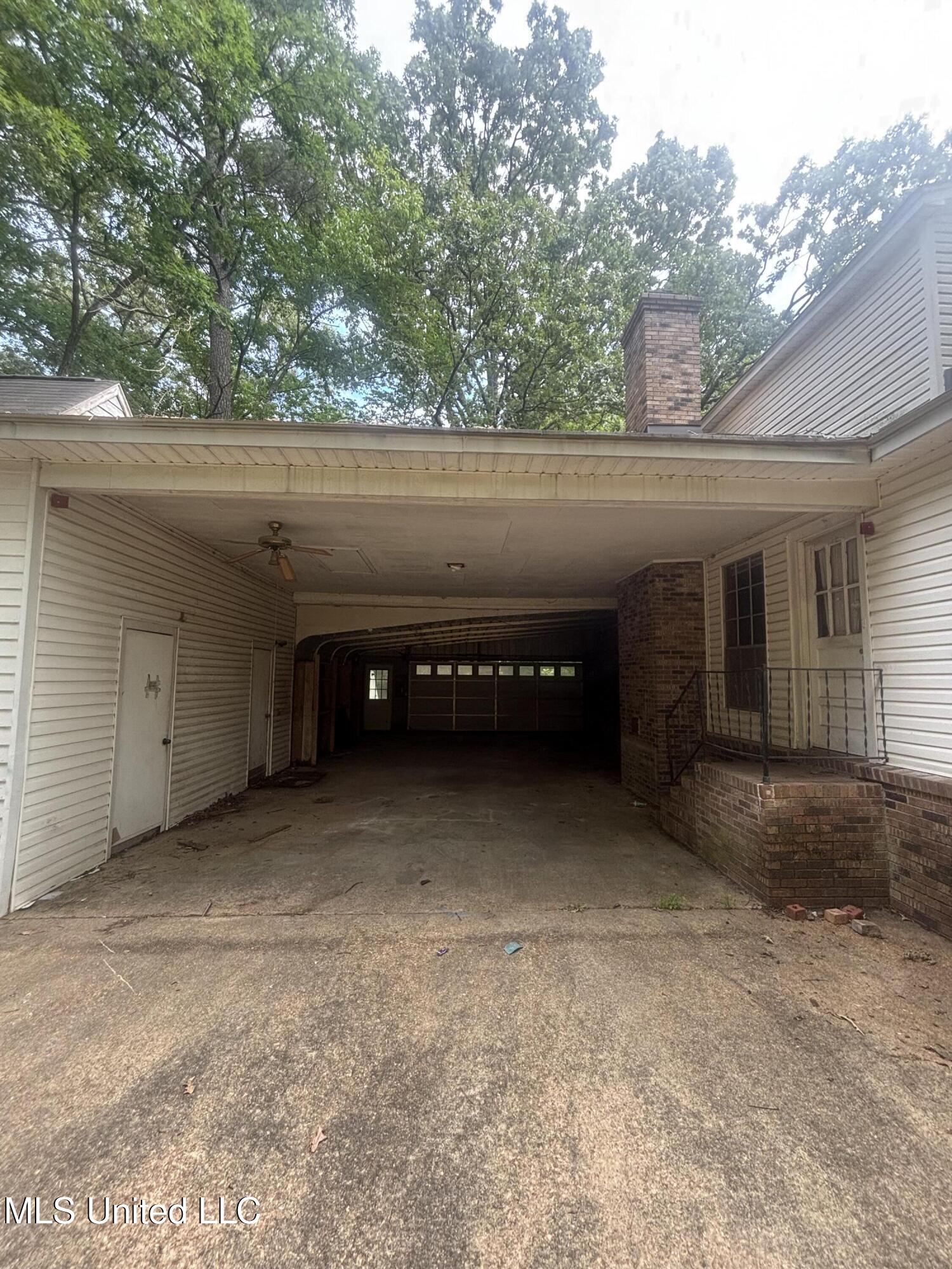 6800 Whippoorwill Drive, Olive Branch, Mississippi image 5