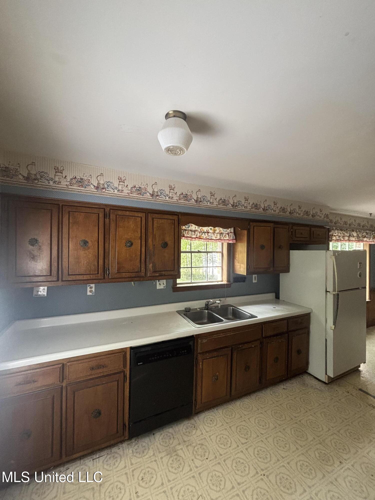 6800 Whippoorwill Drive, Olive Branch, Mississippi image 17