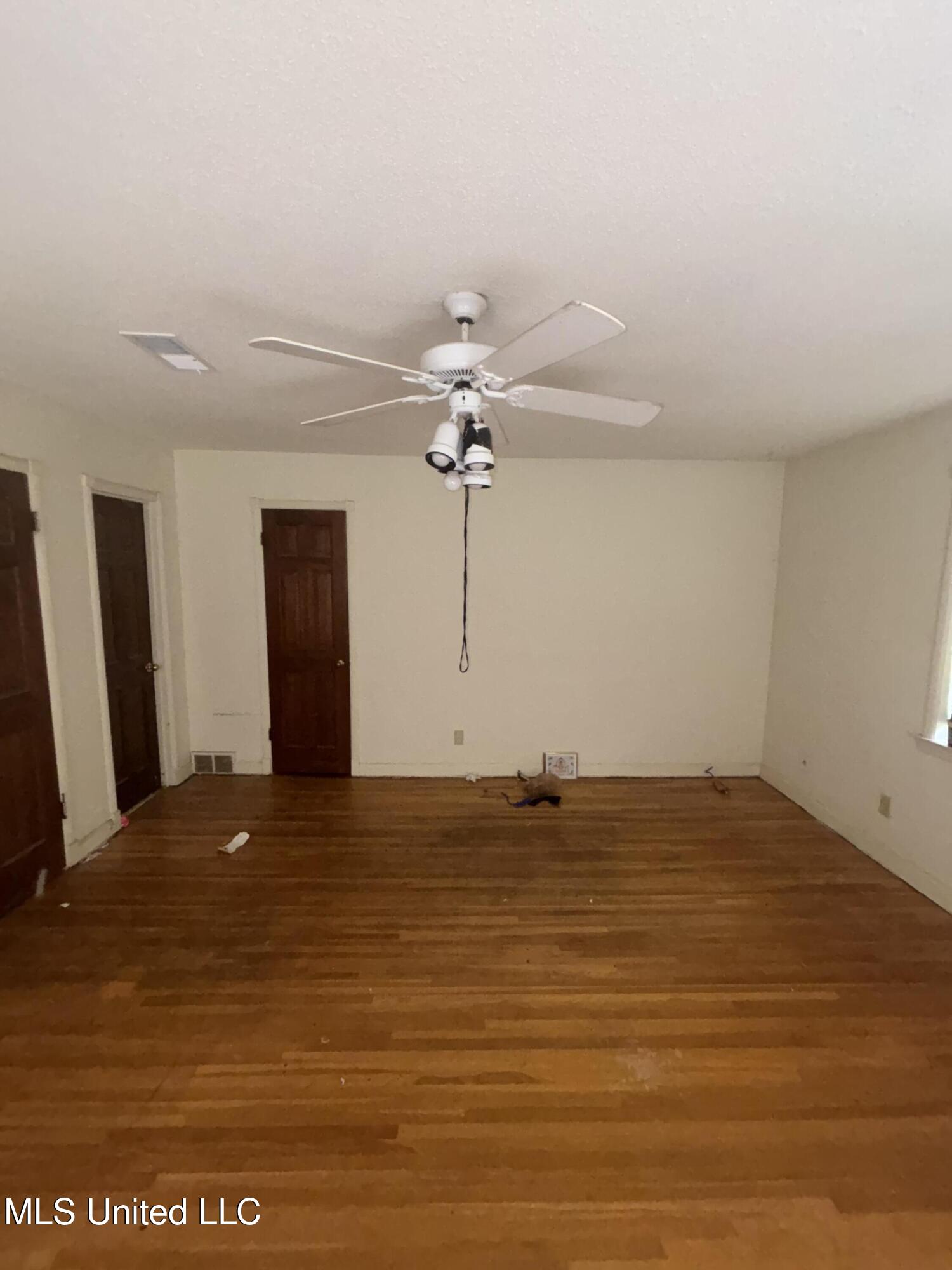 6800 Whippoorwill Drive, Olive Branch, Mississippi image 36