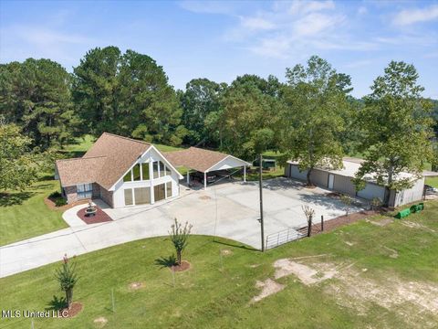 Homes For Sale - 7020 Gibson Road<br/> Pike County, McComb, MS 39648