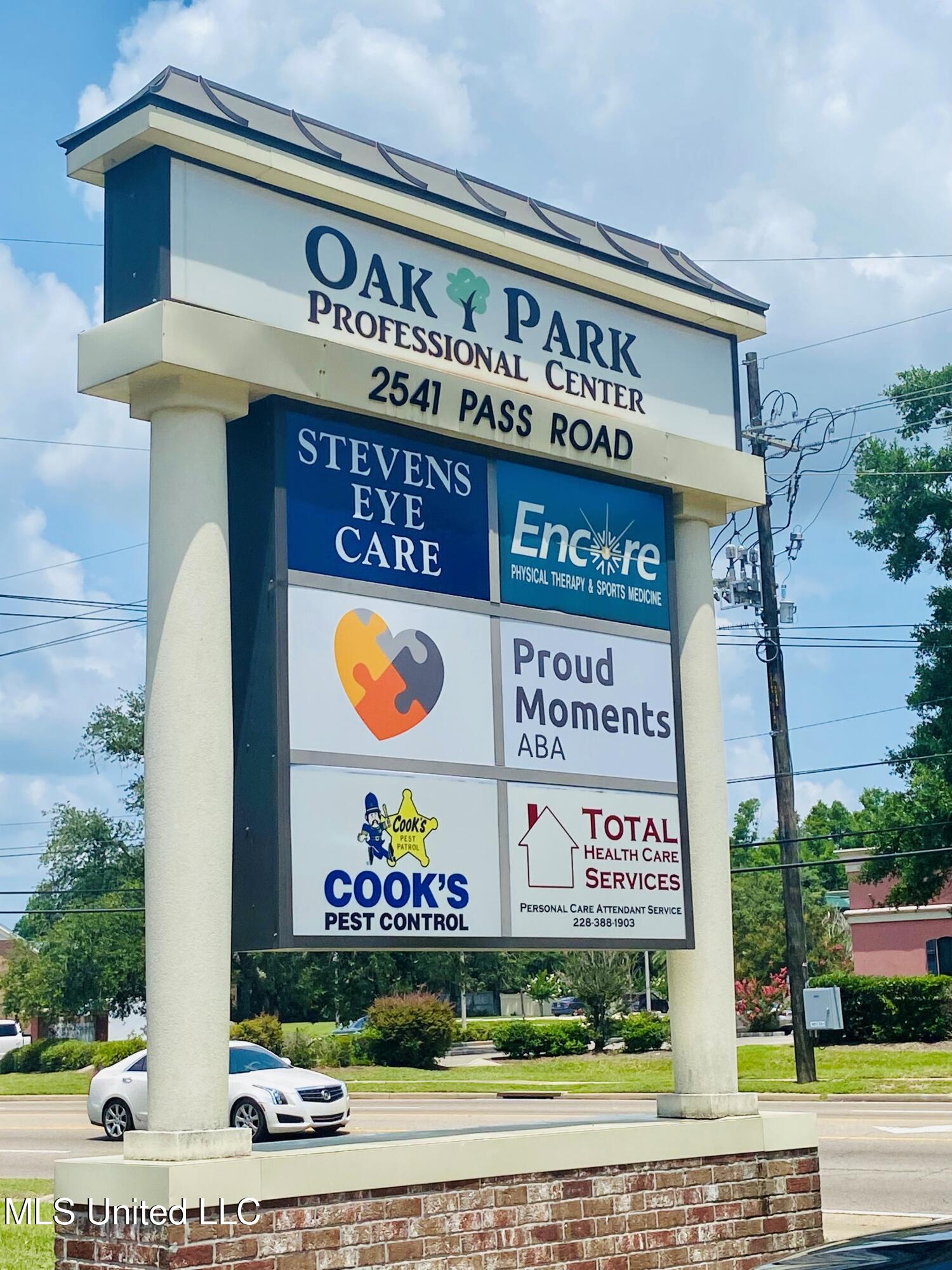 Oak Park Sign