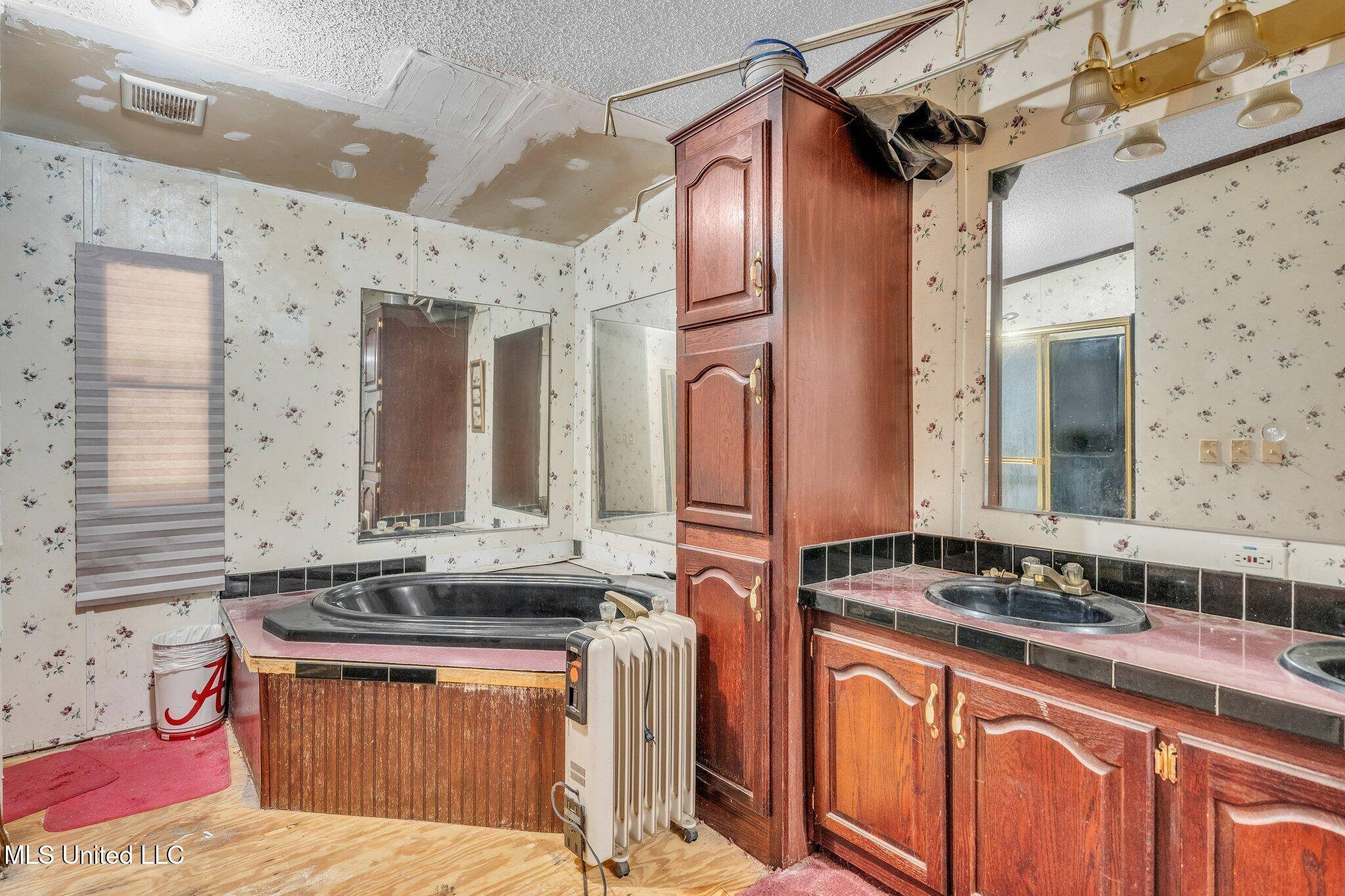 10376 S Bayou Bernard Road, Gulfport, Mississippi image 13