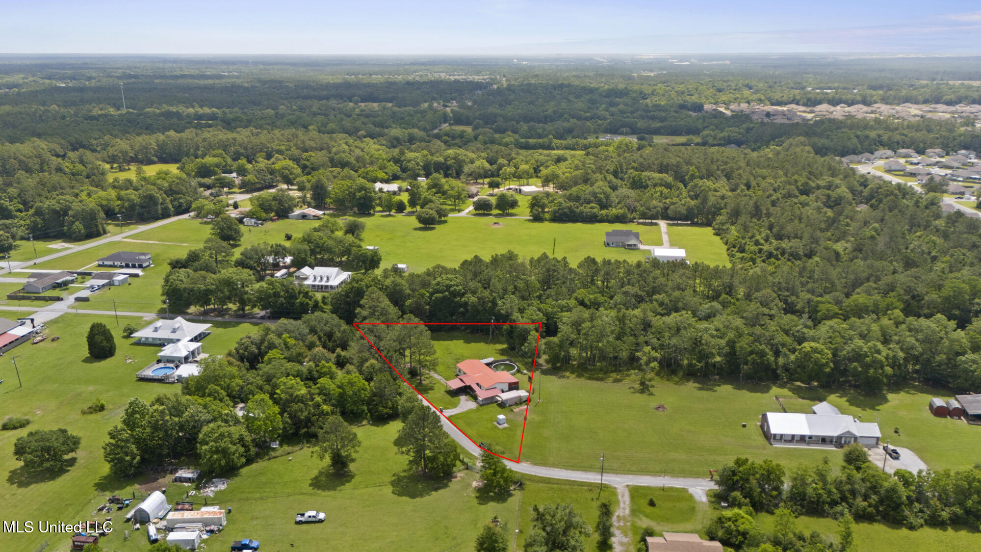 10376 S Bayou Bernard Road, Gulfport, Mississippi image 30