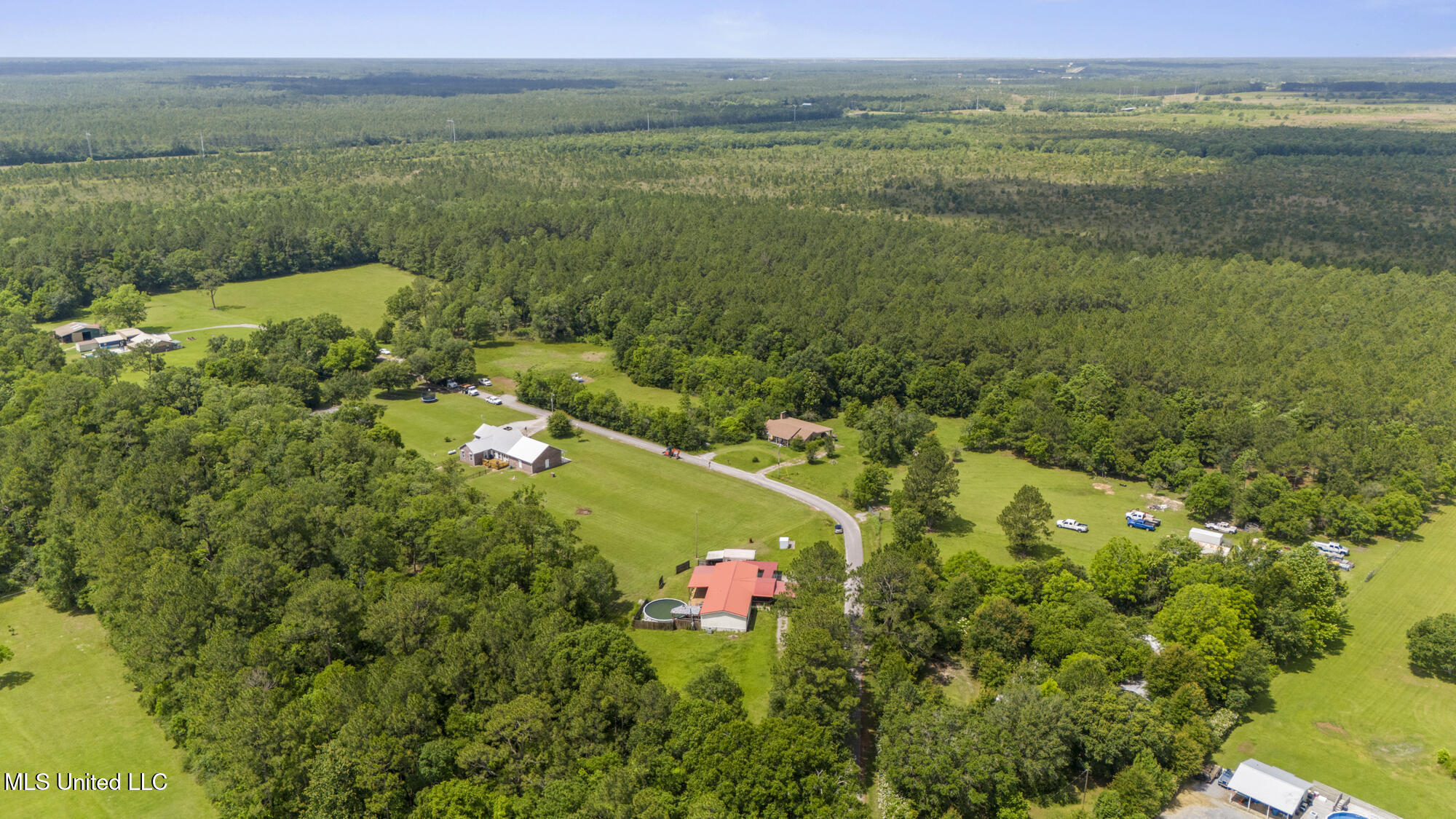 10376 S Bayou Bernard Road, Gulfport, Mississippi image 41