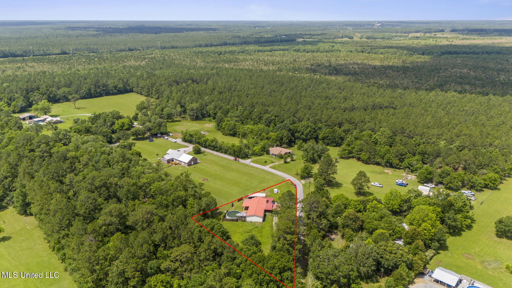 10376 S Bayou Bernard Road, Gulfport, Mississippi image 40